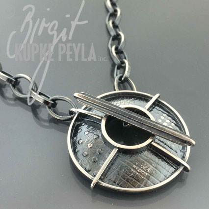 Necklace with toggle clasp - Jewelry made by Birgit Kupke-Peyla